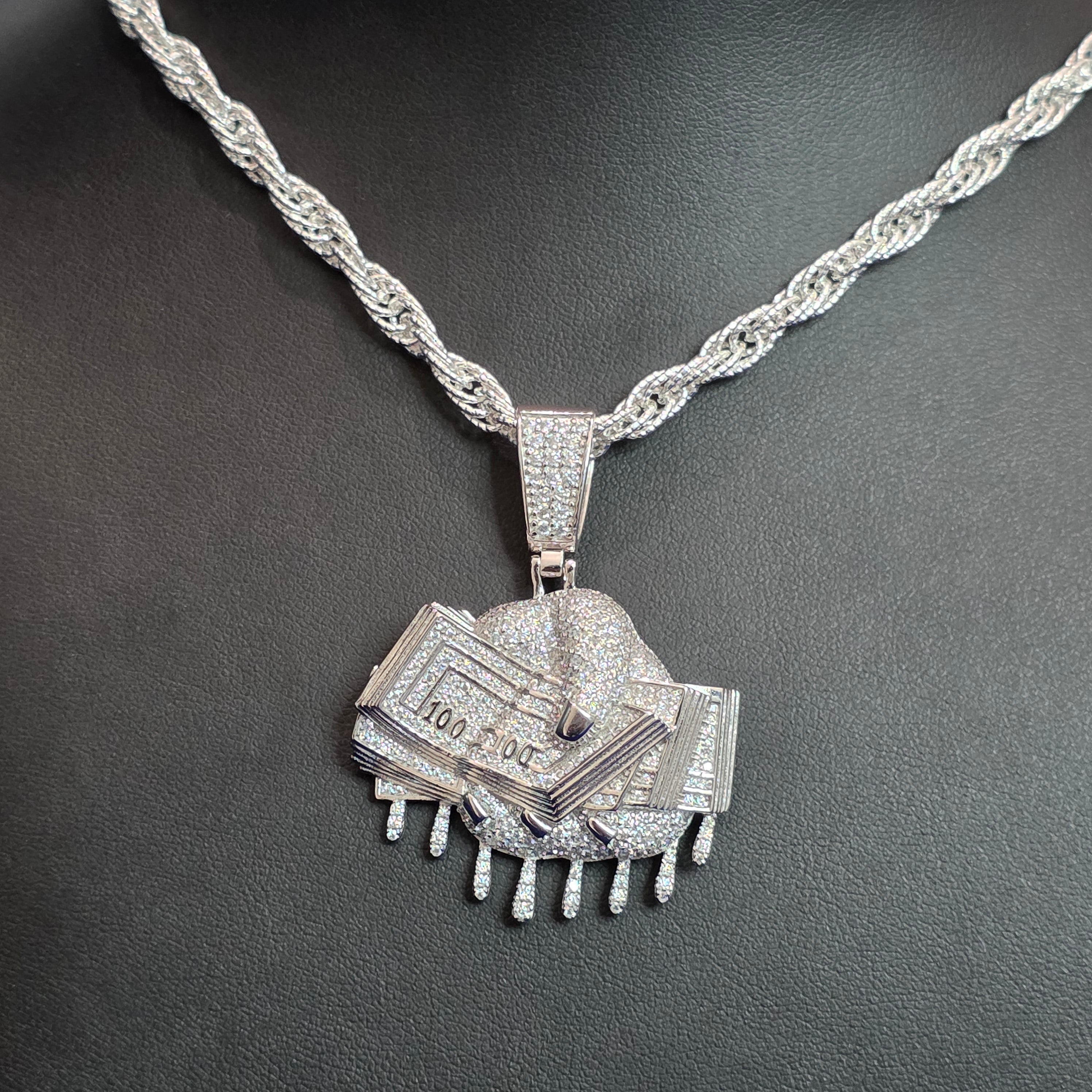Silver Moissanite Cash in hand Pendant with Chain Combo
