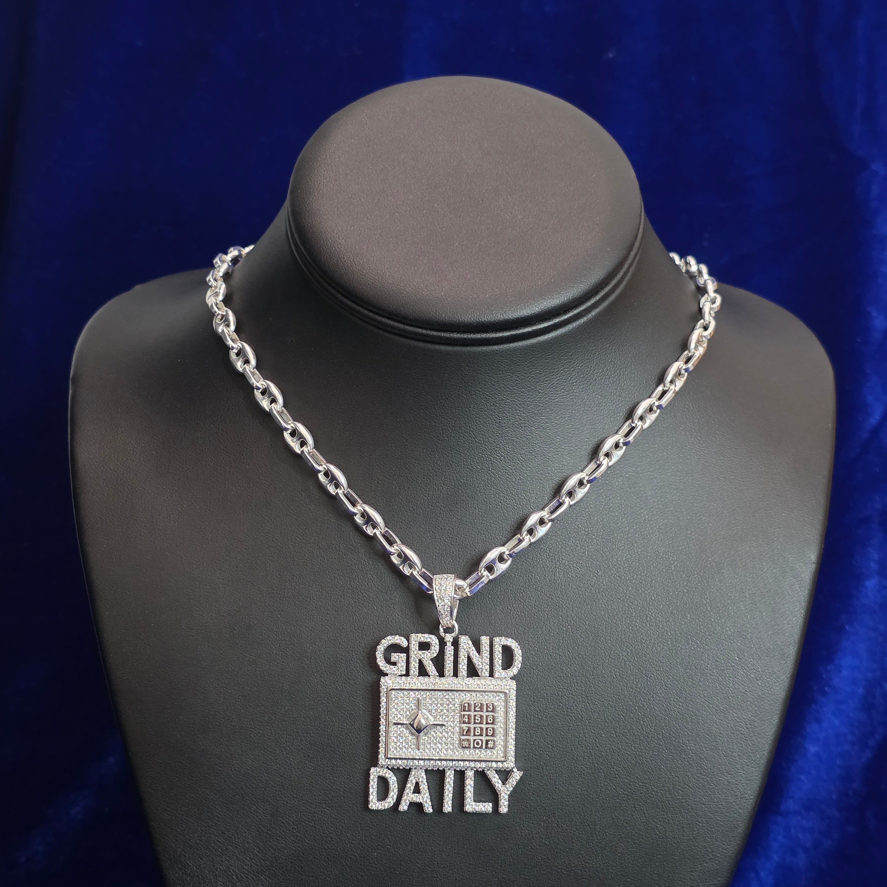 Silver Moissanite Grind Daily Pendant with Chain Combo