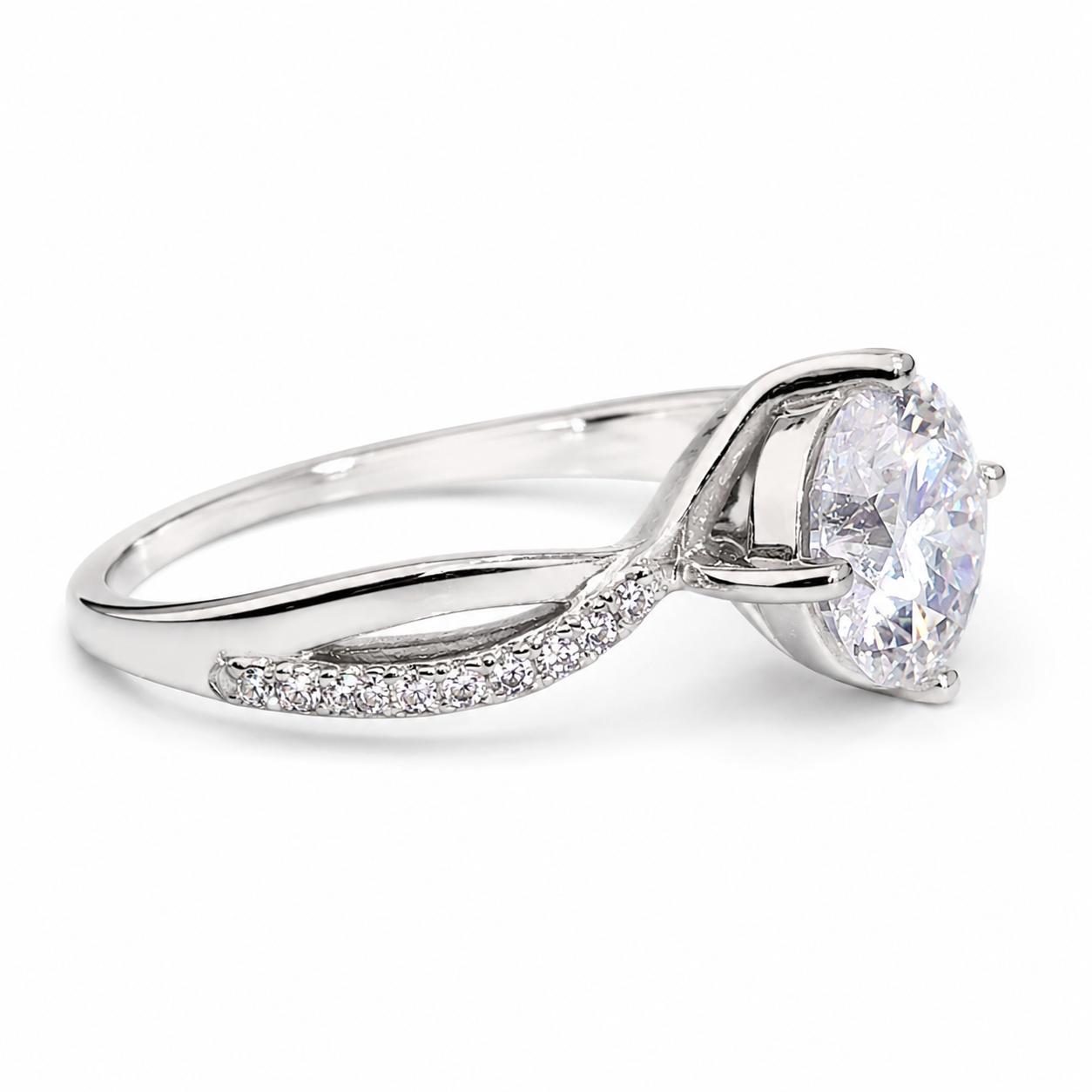 925 Sterling Silver Round Moissanite Twisted Band Ring - view 3 on white background