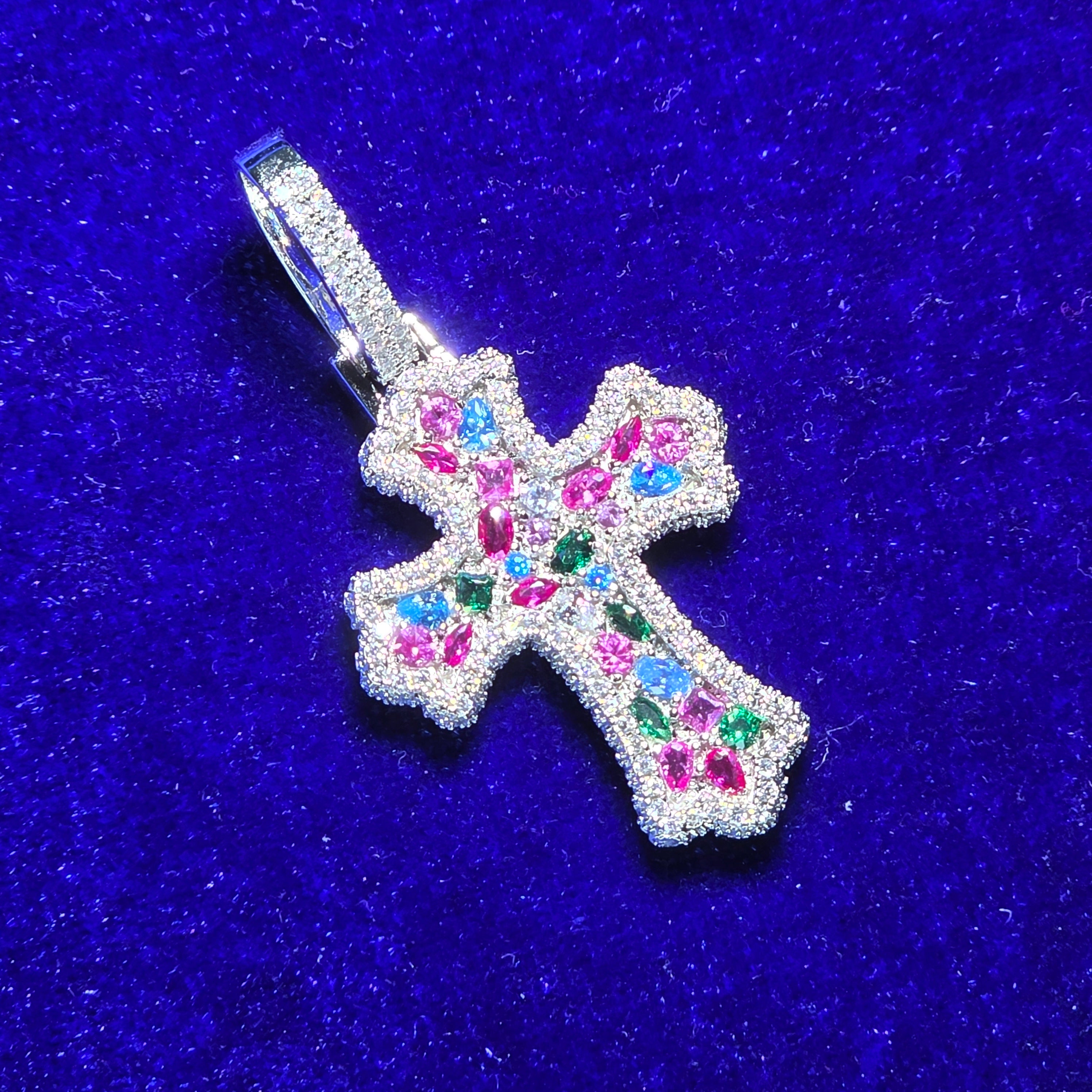 925 Silver Moissanite Gemstone Cross Pendent.