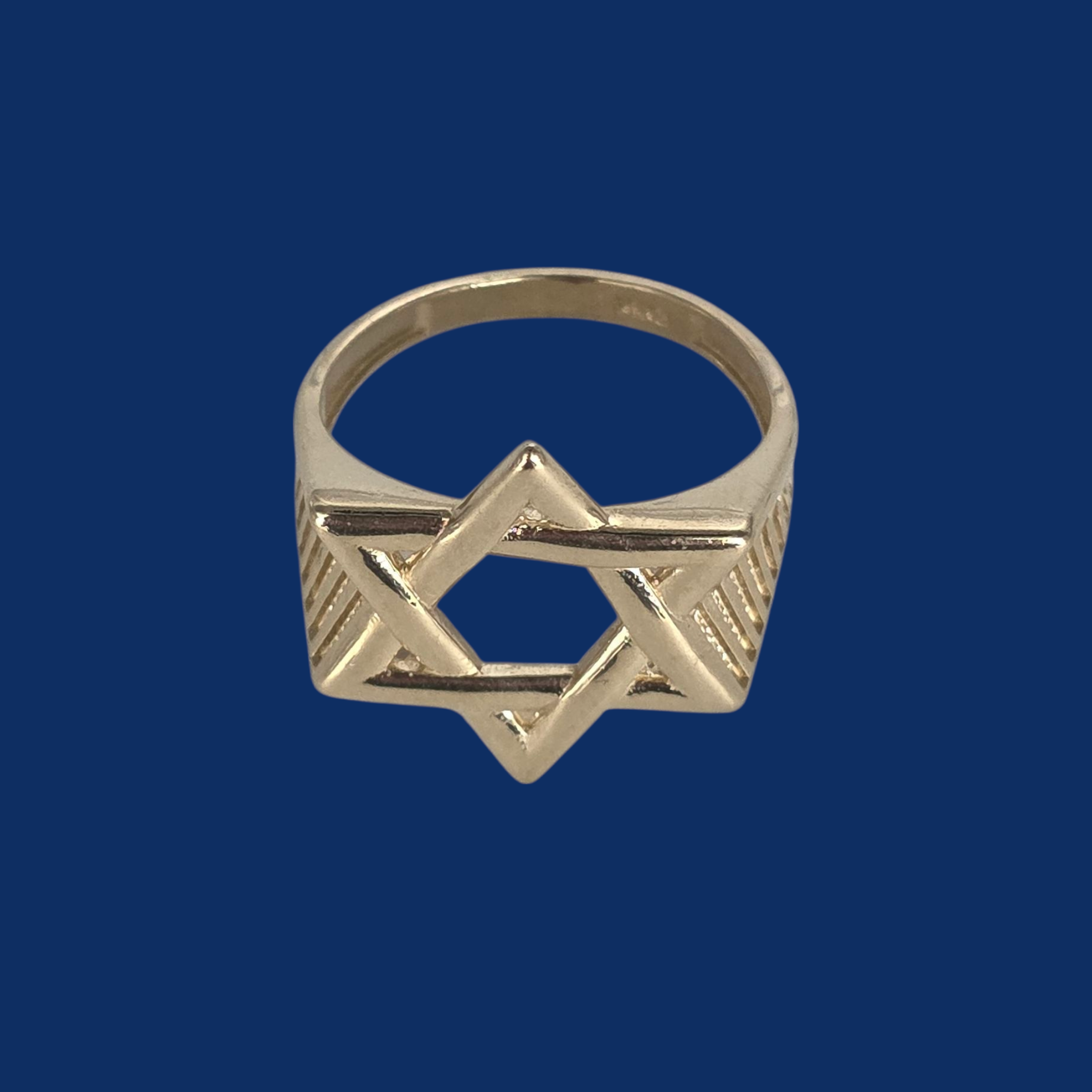 14K Gold Star Ring Mens