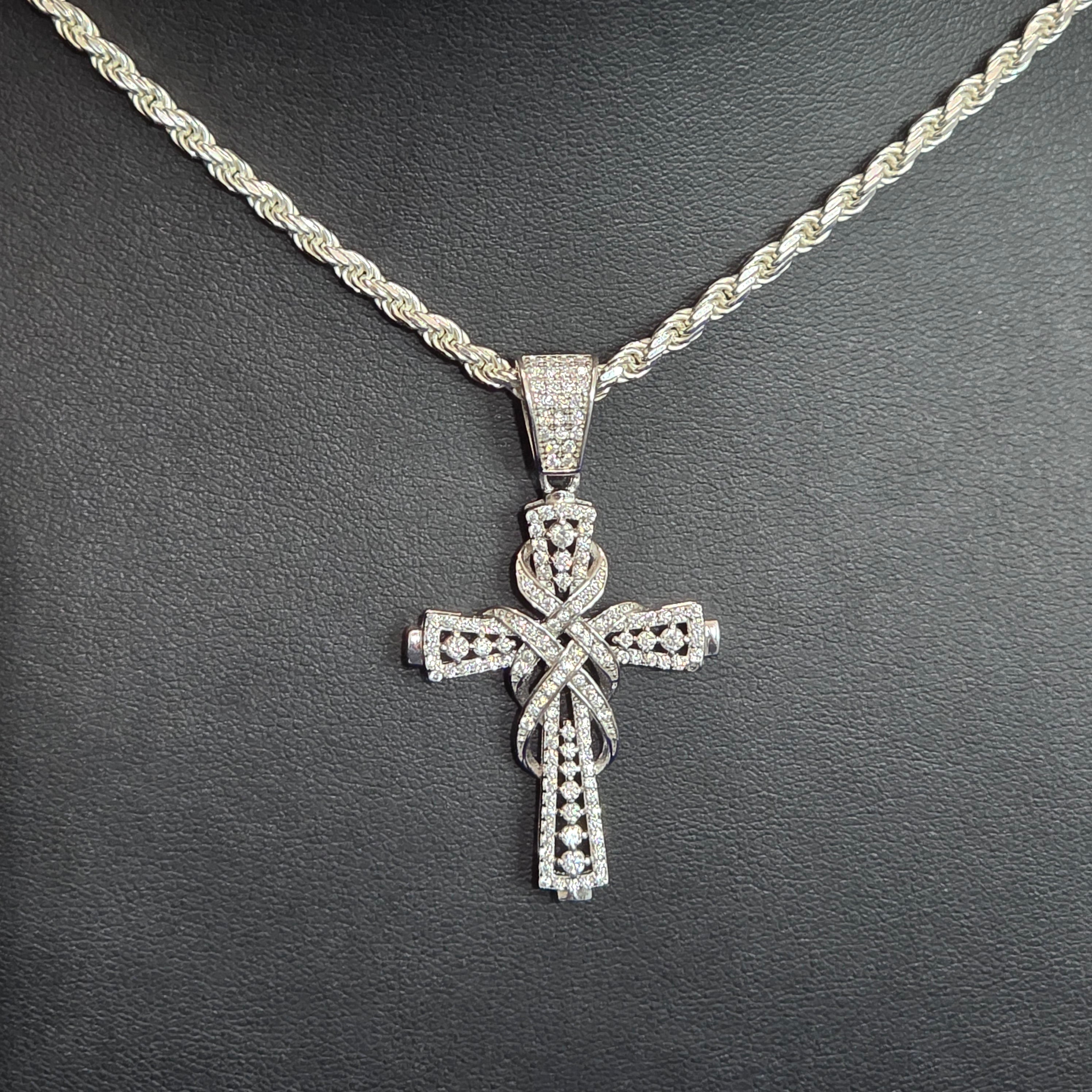 Silver Moissanite Cross Pendant with Chain Combo