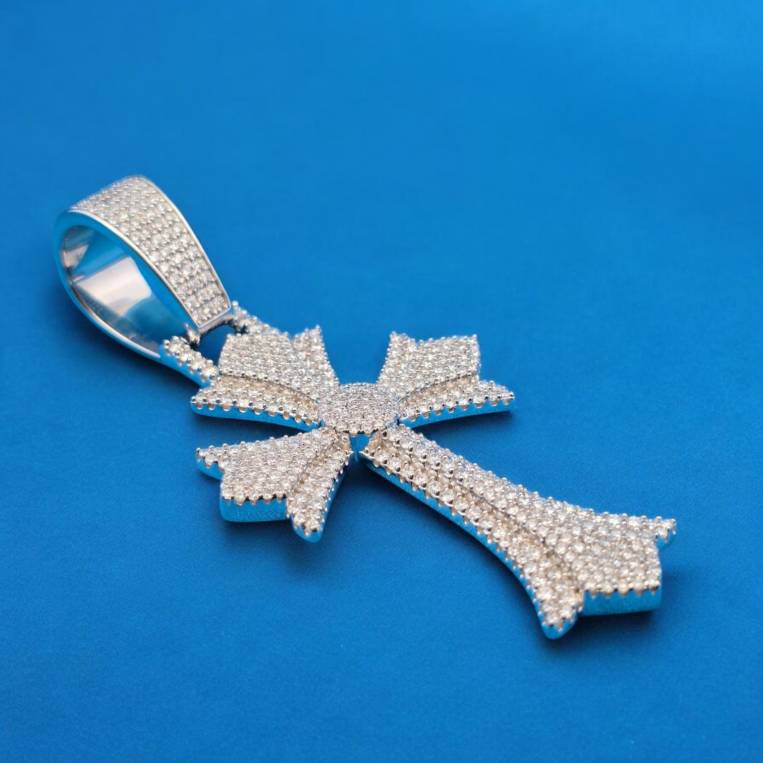 925 Silver Moissanite Cross Fine Pendant 5.78 CTW