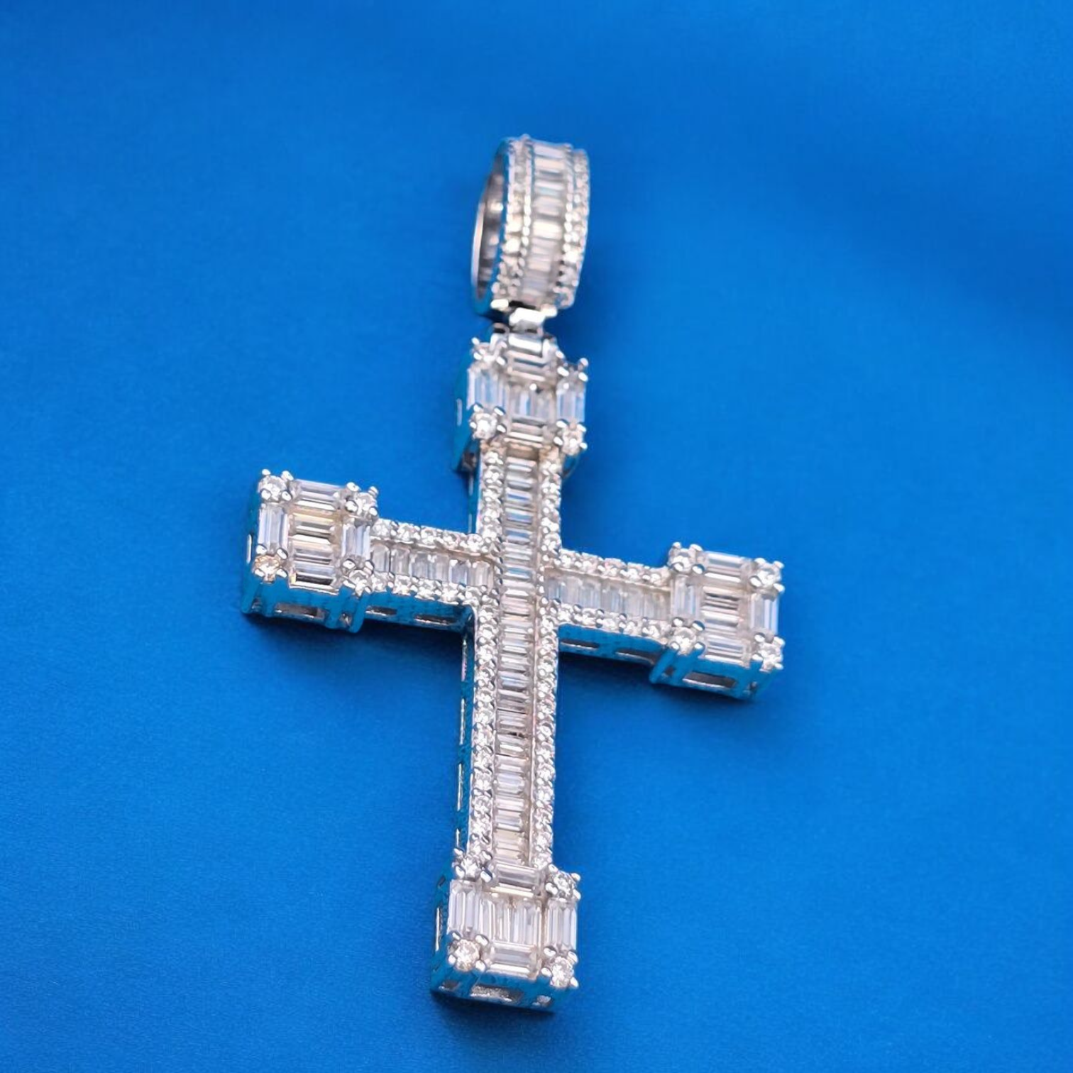 925 Silver Moissanite Baguette Cross pendant 4.45 CTW