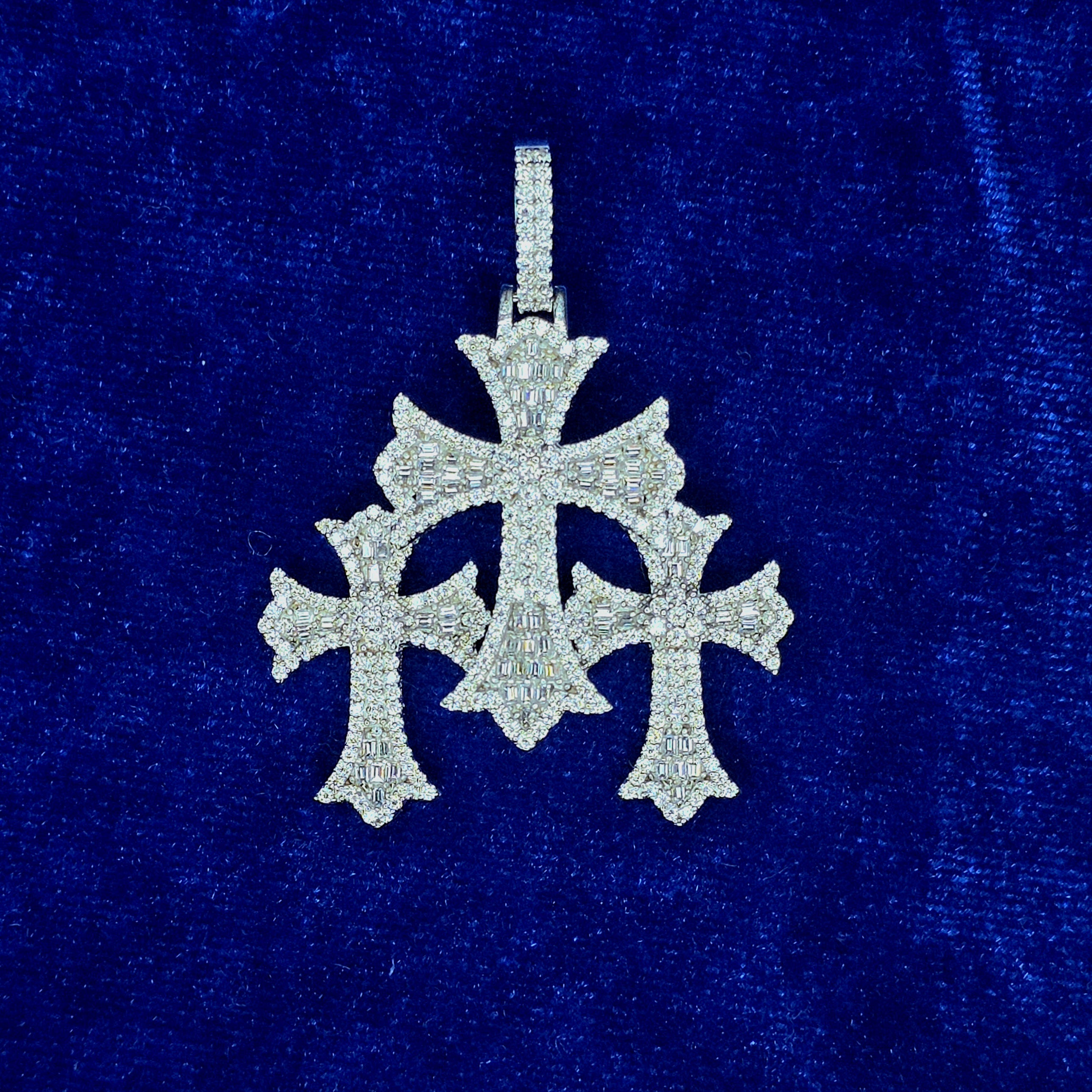 925 Silver Moissanite 3 Cross Pendent